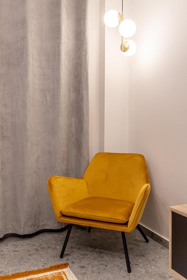 Elegant Apt 5' From Ampelokipi Metro Station Athens Exterior photo